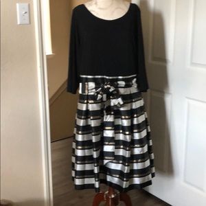 Jessica Howard evening dress